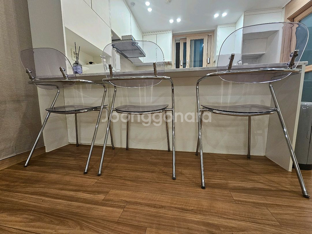 미드센츄리 투명의자--1