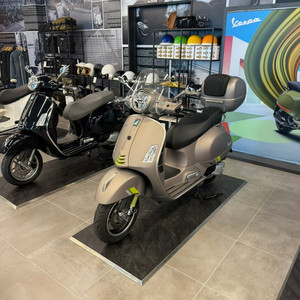 베스파 GTS 300 Super Tech HPE2025