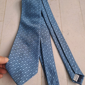 루이비통 넥타이