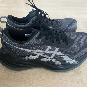 아식스 슈퍼블라스트2 블랙 250