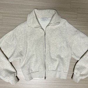 기모 크롭 집업 (새상품)