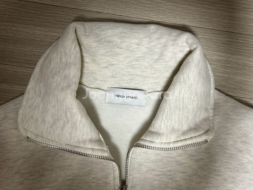 기모 크롭 집업 (새상품)--1