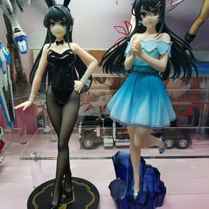 청춘돼지 사쿠라지마 마이 경품 피규어 2종