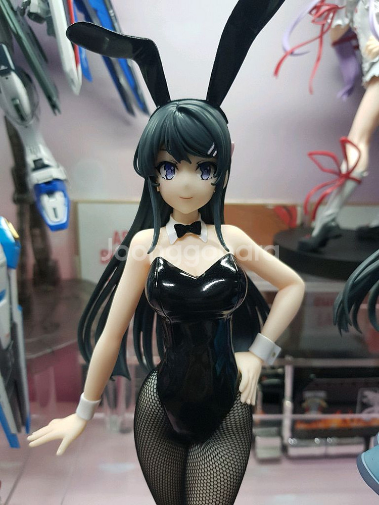 청춘돼지 사쿠라지마 마이 경품 피규어 2종--1