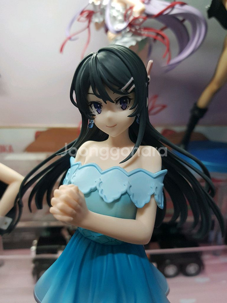 청춘돼지 사쿠라지마 마이 경품 피규어 2종--2