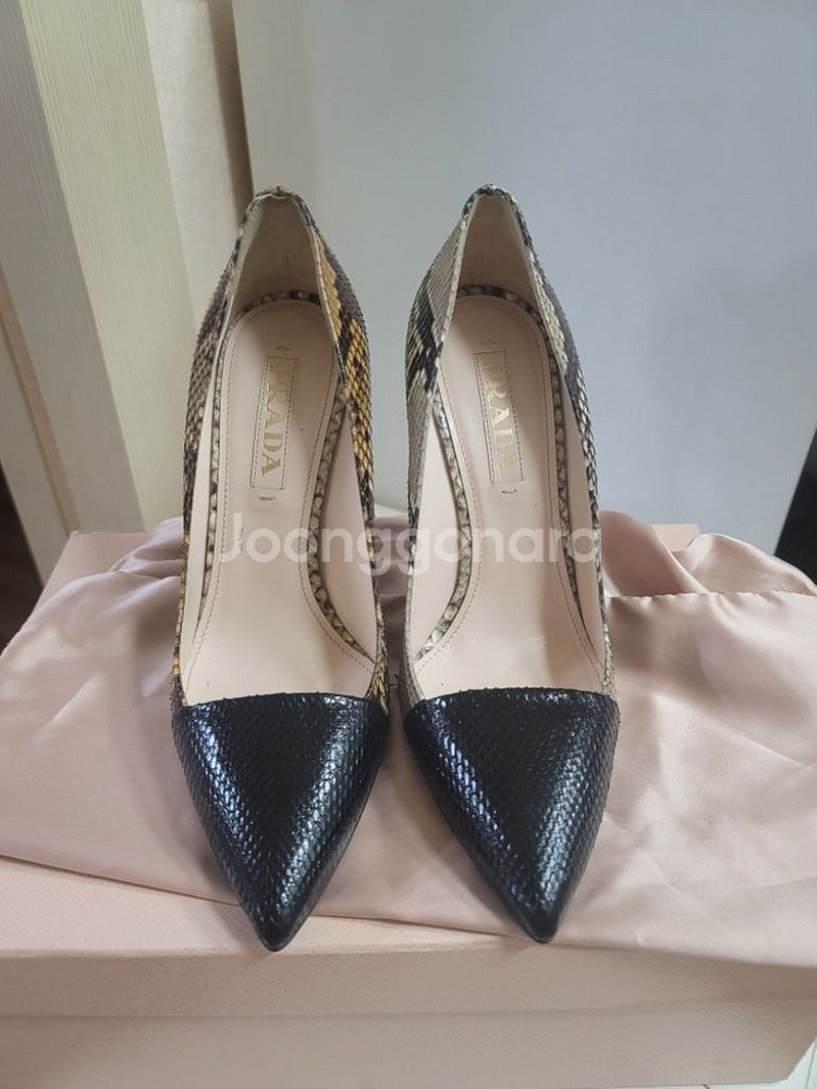 프라다 정품 하이힐 (1회착용--2