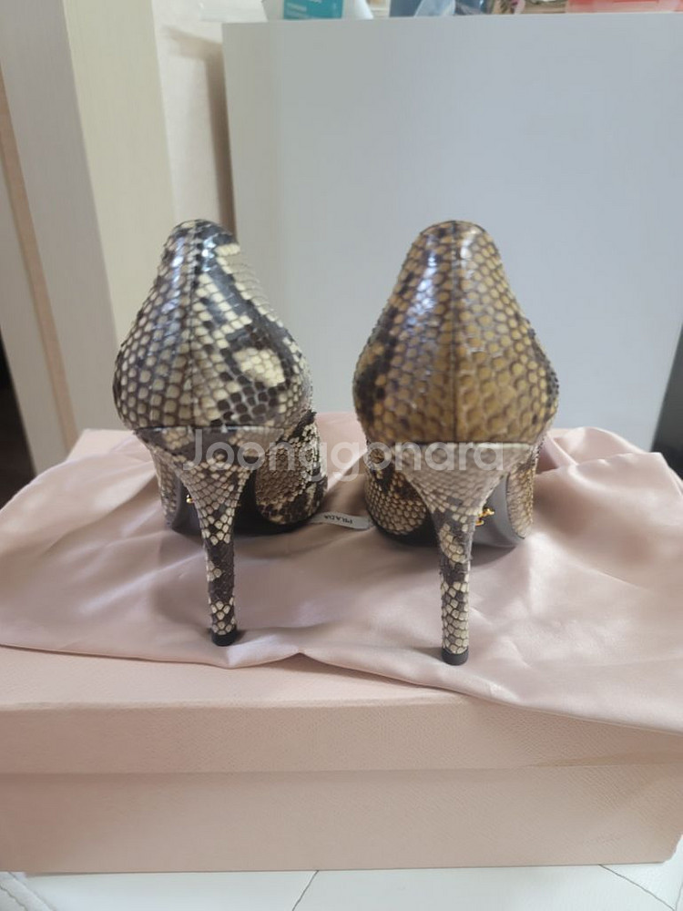 프라다 정품 하이힐 (1회착용--4