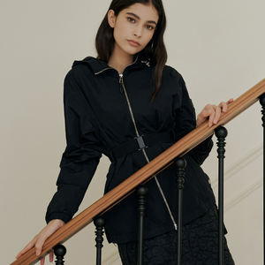 위뜨 후디 미드 점퍼