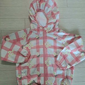 메르시유 바람막이 110사이즈 반값 택포