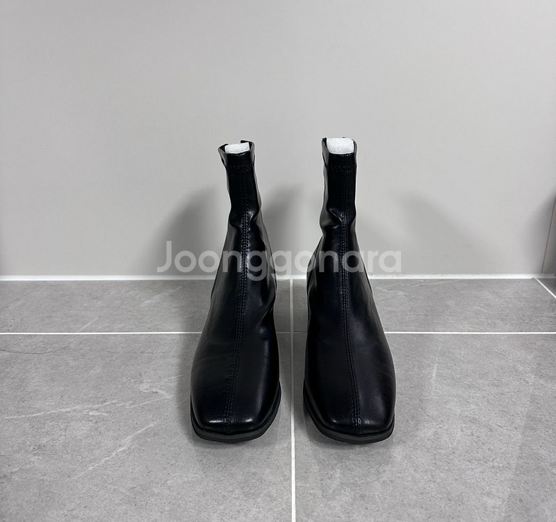 [새상품 (245mm)] 여성 워커--1