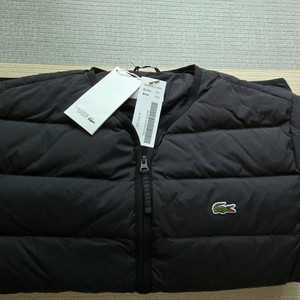 라코스테 경량 다운 블랙 105사이즈