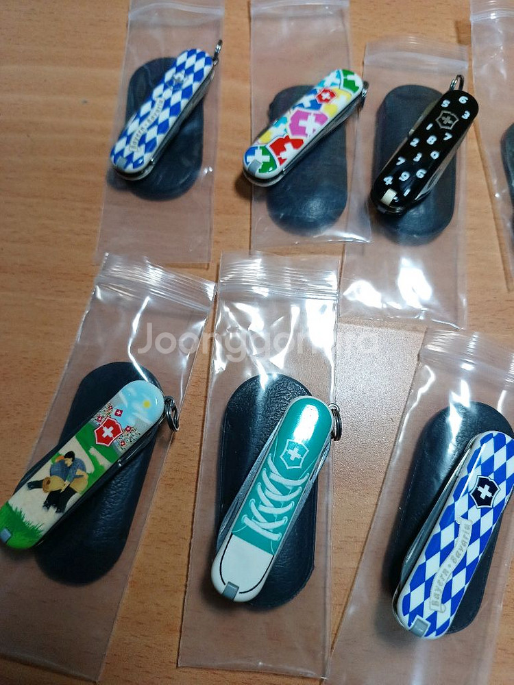 빅토리녹스 키체인 멀티툴 클래식SD--1