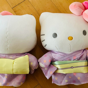 모찌모찌한 기모노 키티인형
