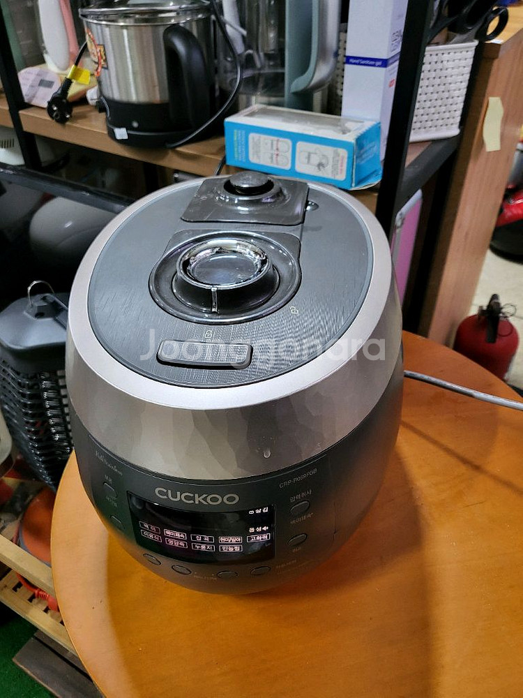 23년쿠쿠 풀스테인리스 압력밥솥 CRP-R069FGB--1
