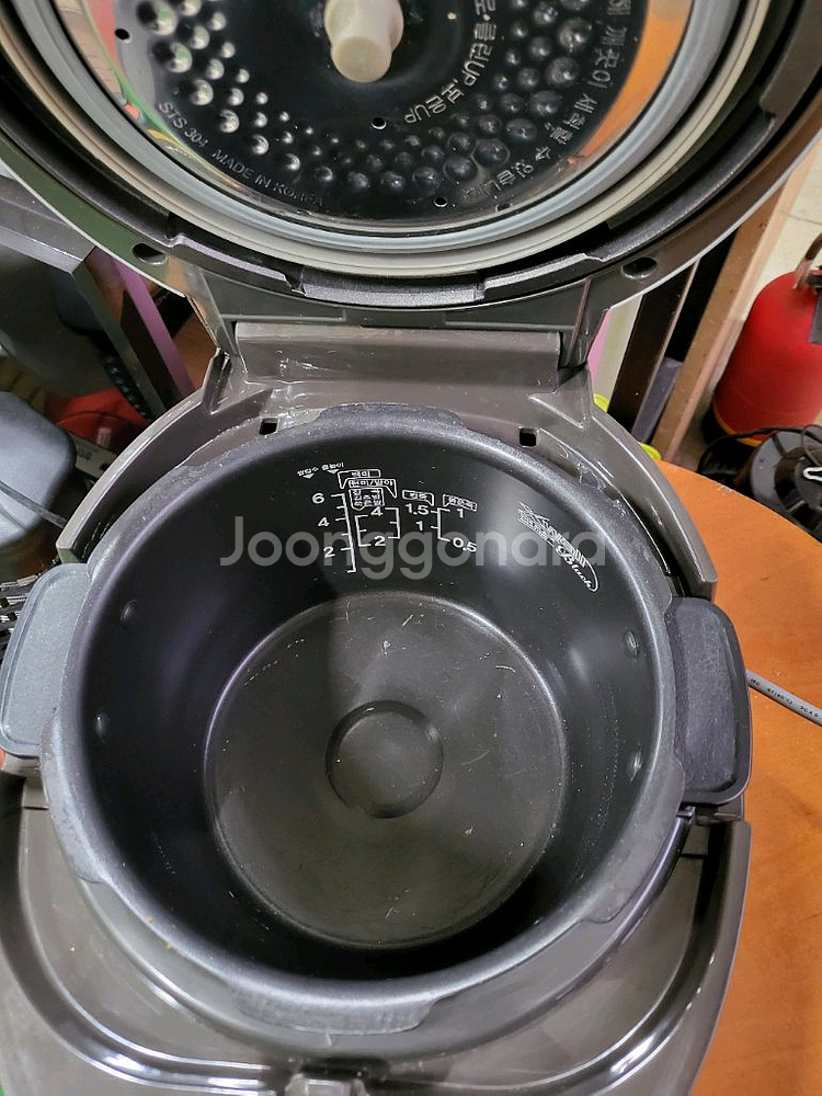 23년쿠쿠 풀스테인리스 압력밥솥 CRP-R069FGB--2