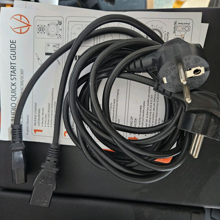 이브오디오 SC207 모니터링 스피커 판매 합니다 이미지