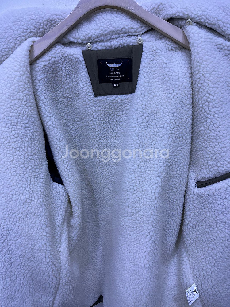 버팔로 양털배색 패딩점퍼 (웰론소재)--6