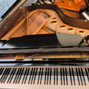 가와이 그랜드피아노