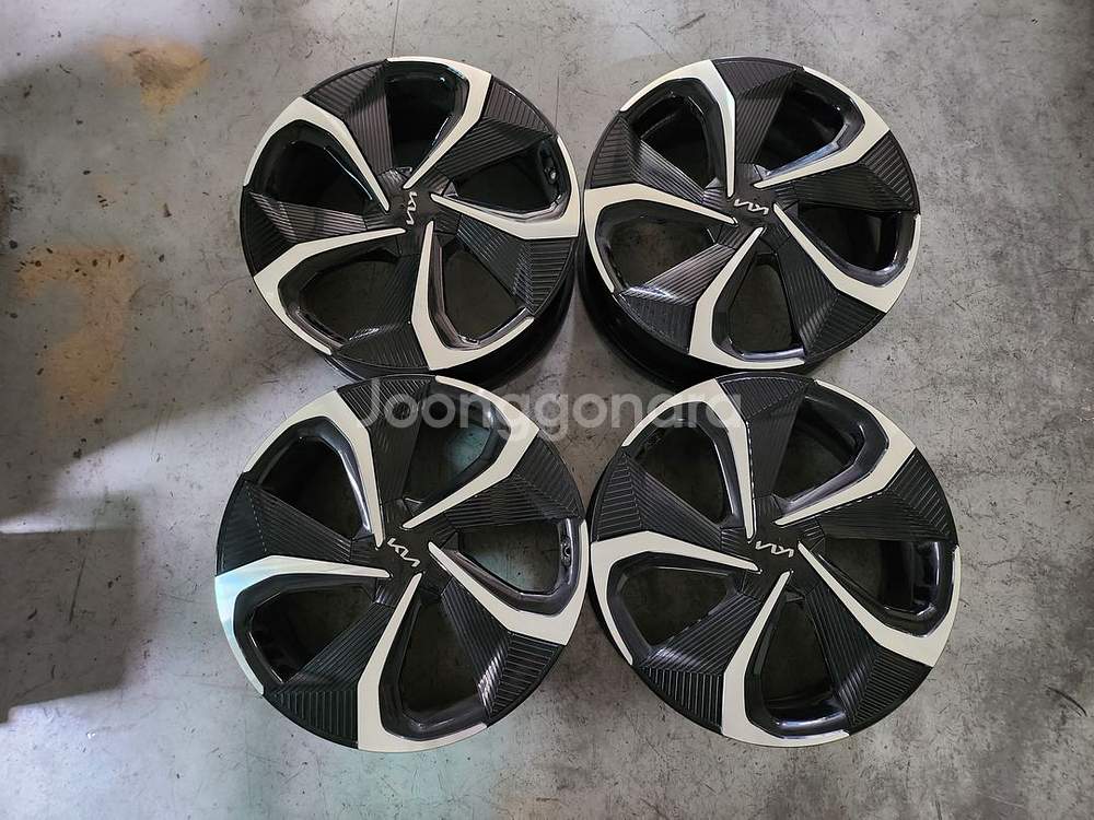 EV6 20인치 순정휠 중고휠 / 카니발 쏘렌토 싼타페--0