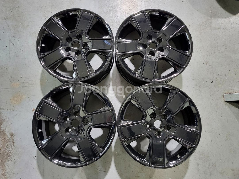 올란도 18인치 퍼펙트블랙 블랙휠 순정휠 중고휠--1