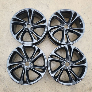 싼타페TM 인스퍼레이션 19인치 블랙휠 순정휠 중고휠