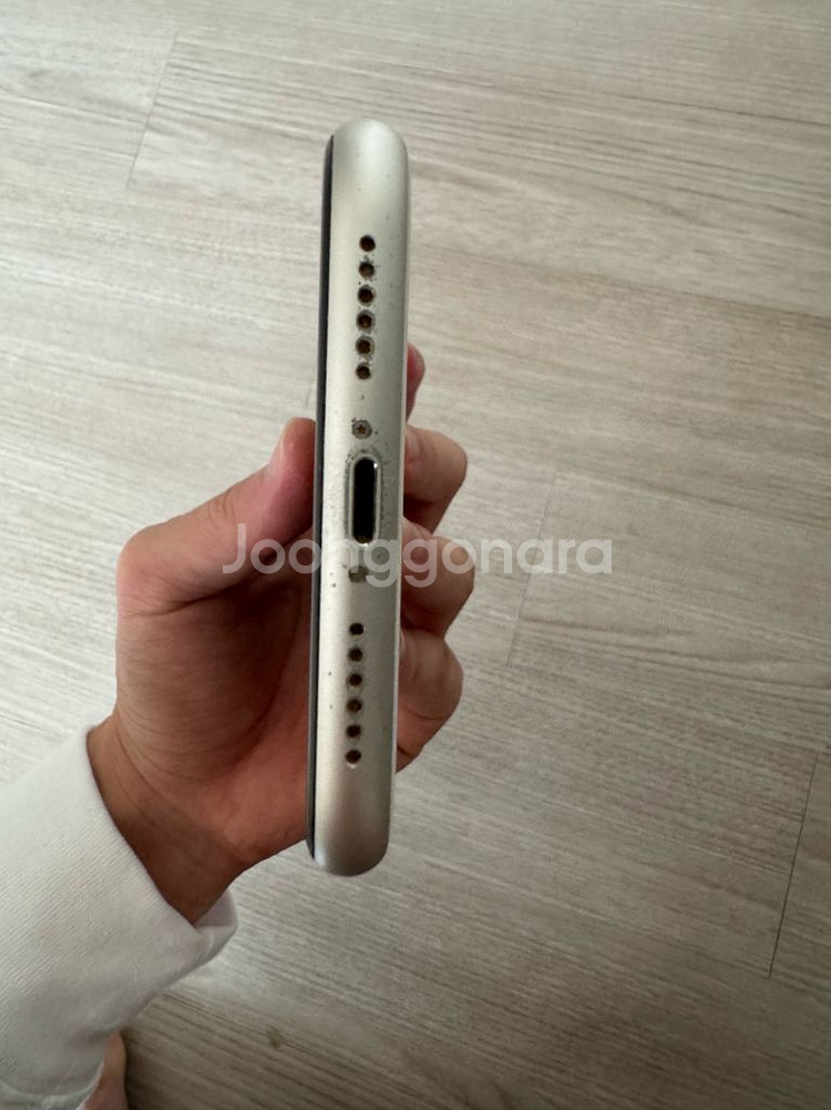 아이폰11 64GB 화이트 공기계--11