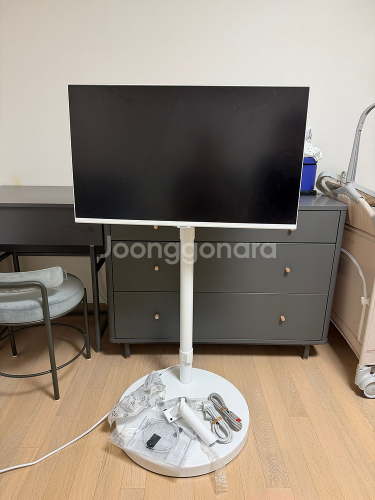 삼성 M7 32인치 화이트 팔아요(삼텐바이미)--1