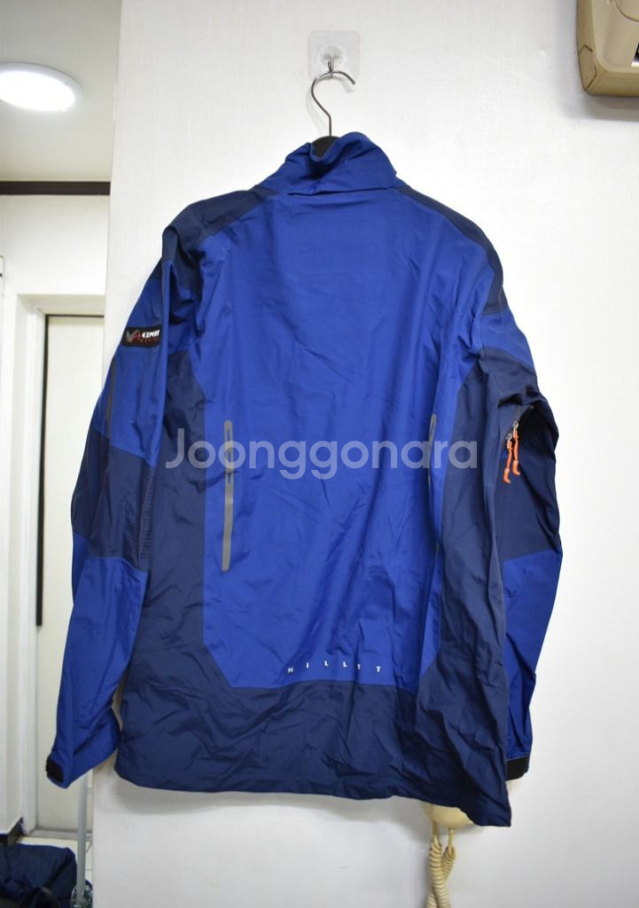 밀레 남성 바람막이 (100)--2