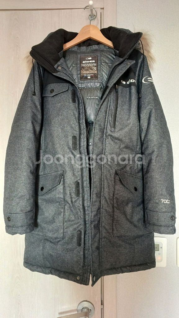 아이더 롱패딩 가슴둘레 90 신장155~165--0