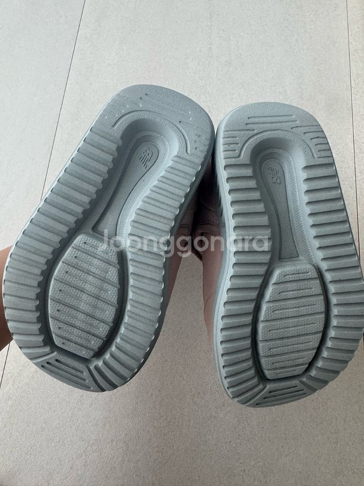 뉴발란스 패딩부츠 140--2