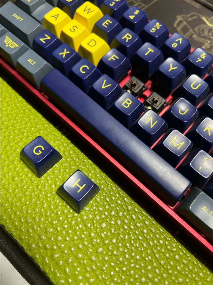 레어급 미사용 미니 구갈축 키보드 플라나 미니 레드 이미지