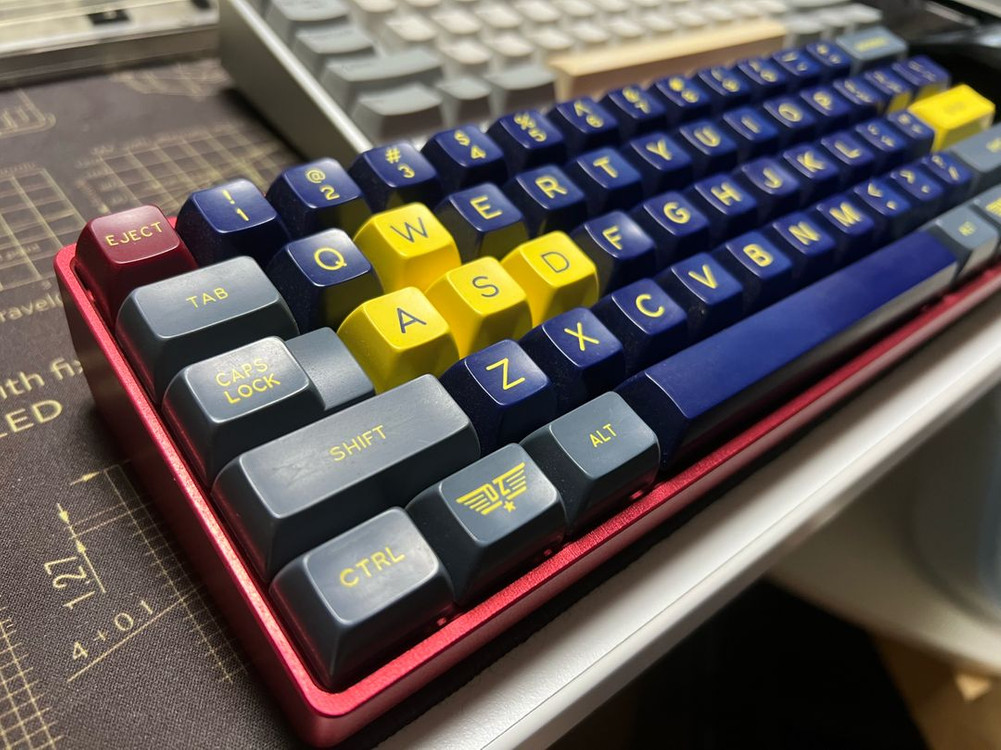 레어급 미사용 미니 구갈축 키보드 플라나 미니 레드 이미지