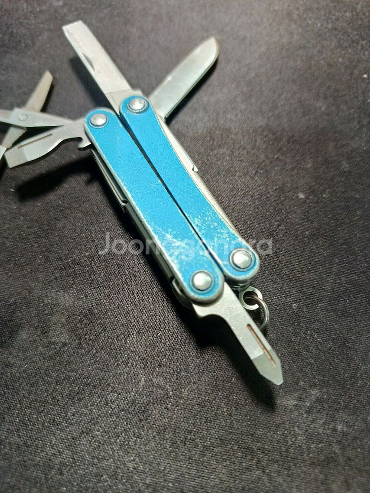 레더맨 키체인 멀티툴. 스쿼트 PS4 블루--7