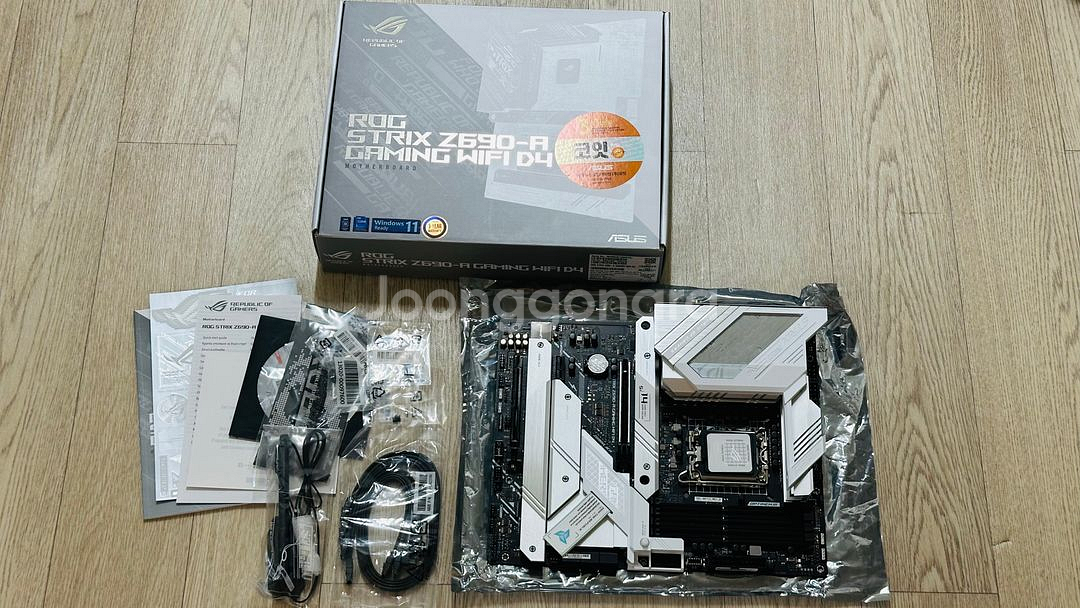 ROG STRIX Z690-A GAMING WIFI--0