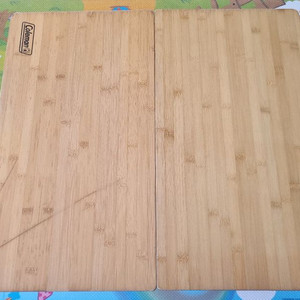 콜맨 컴포트마스터 뱀부 캠핑 테이블