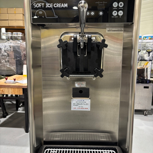 중고 아이스트로 소프트아이스크림기계 ssi300t판매