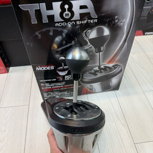 트러스트마스터 TH8A 쉬프터