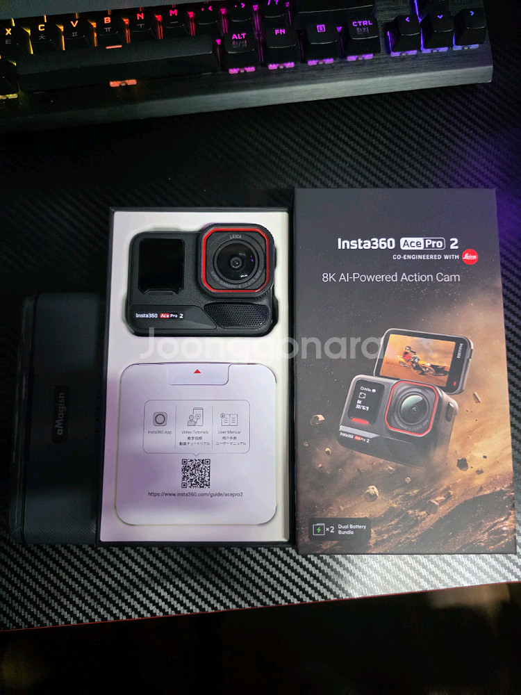 인스타360 ace pro2 추가배터리1개 + 충전독--1