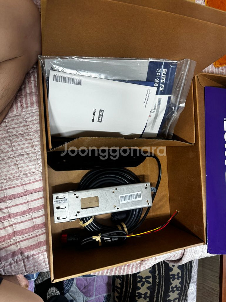 Lowrance Elite FS 어군탐지기 풀박스입니다--1
