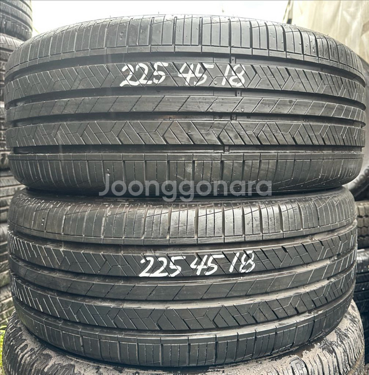 225 45 18한국중고타이어2개2254518--0