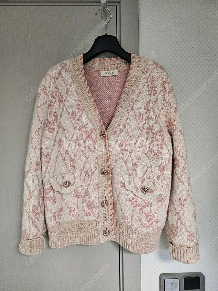 마인 글리터 크리스탈 보석 단추 가디건 타임 랑방 한섬--3