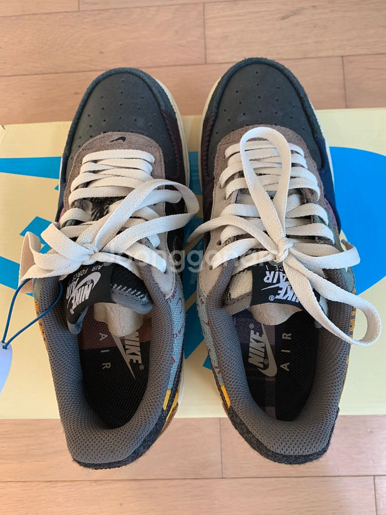 [240 나이키 트래비스 스캇 에어포스1 로우 캑터스잭--3