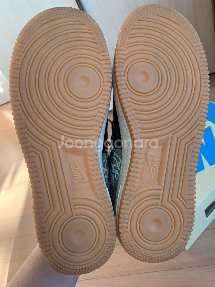 [240 나이키 트래비스 스캇 에어포스1 로우 캑터스잭--6