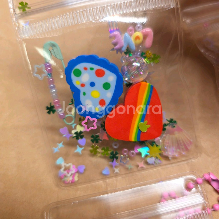 지퍼백 고전느낌 하트지우개 키링 4개.--1