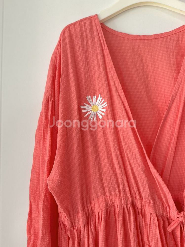 율하네 플라워 자수 로브 원피스 (미착용 새상품)--9