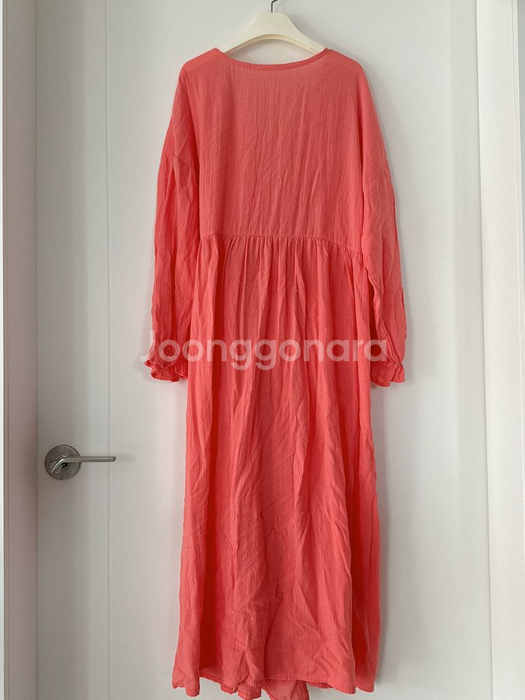 율하네 플라워 자수 로브 원피스 (미착용 새상품)--4