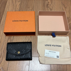 새상품 루이비통 코인퍼스 여성 지갑 - 블랙