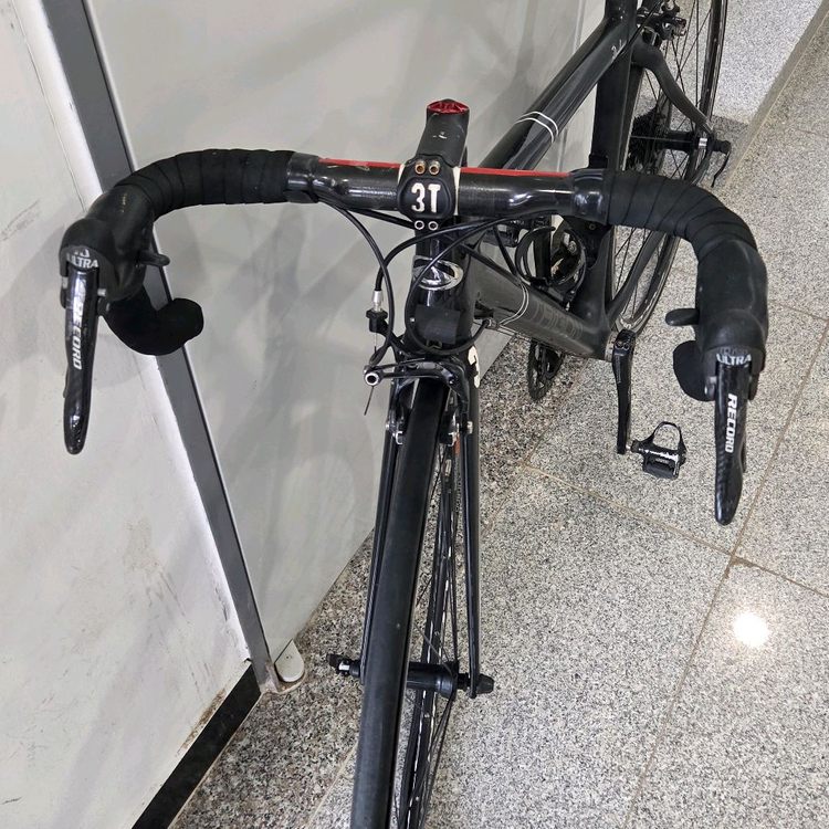 트리곤 캄파놀로 풀카본 로드 자전거 판매합니다 이미지