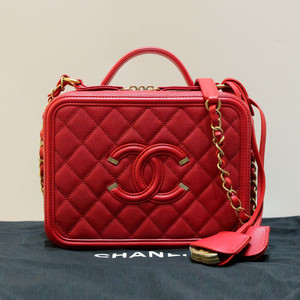 [명품다올동래] 샤넬 캐비어 코스메틱 미듐 토트백