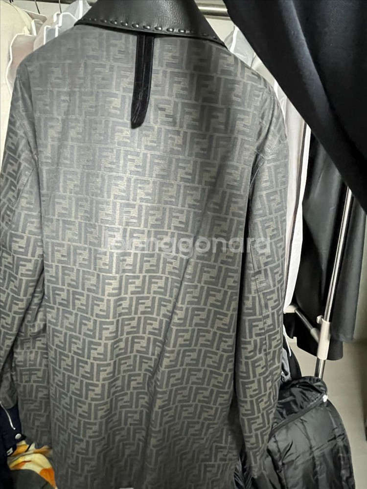 fendi 펜디 FF 자카드 레더 카라 자켓--1